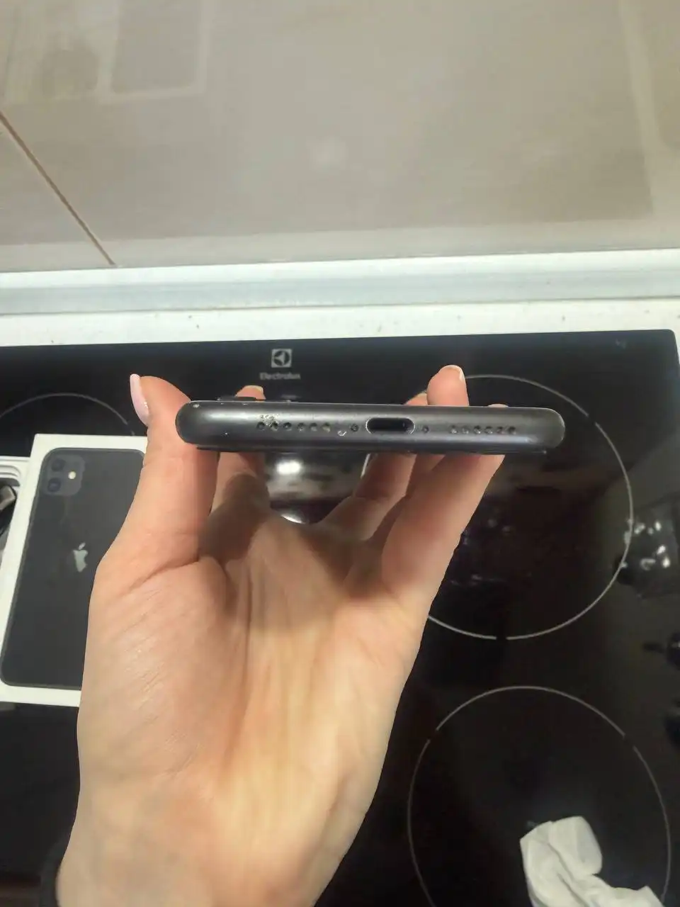 Продам iPhone 11 128GB - Смартфоны (Электроника) в Мытищи