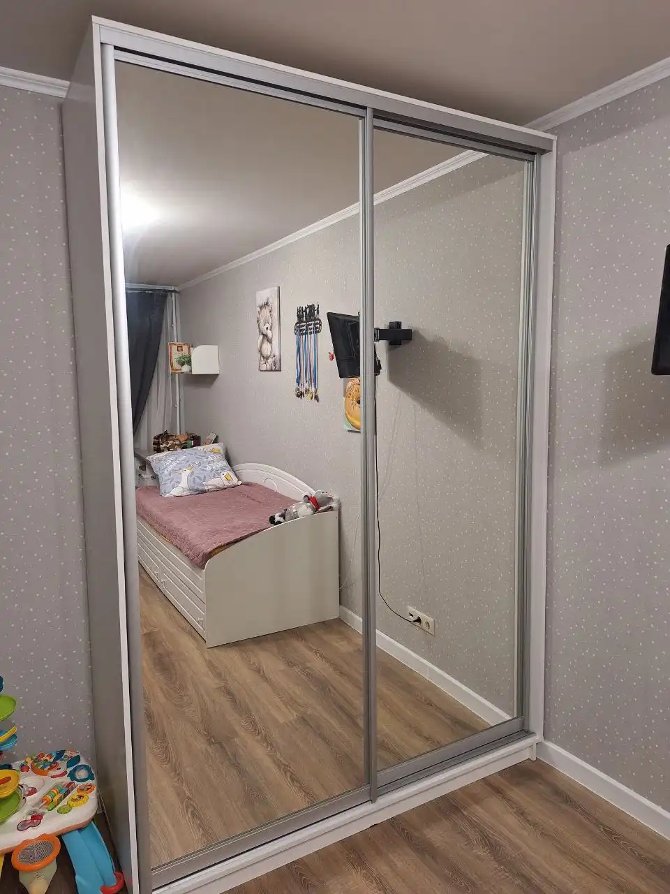 Вместительный шкаф-купе - Мебель (Для дома и дачи) в Мытищи