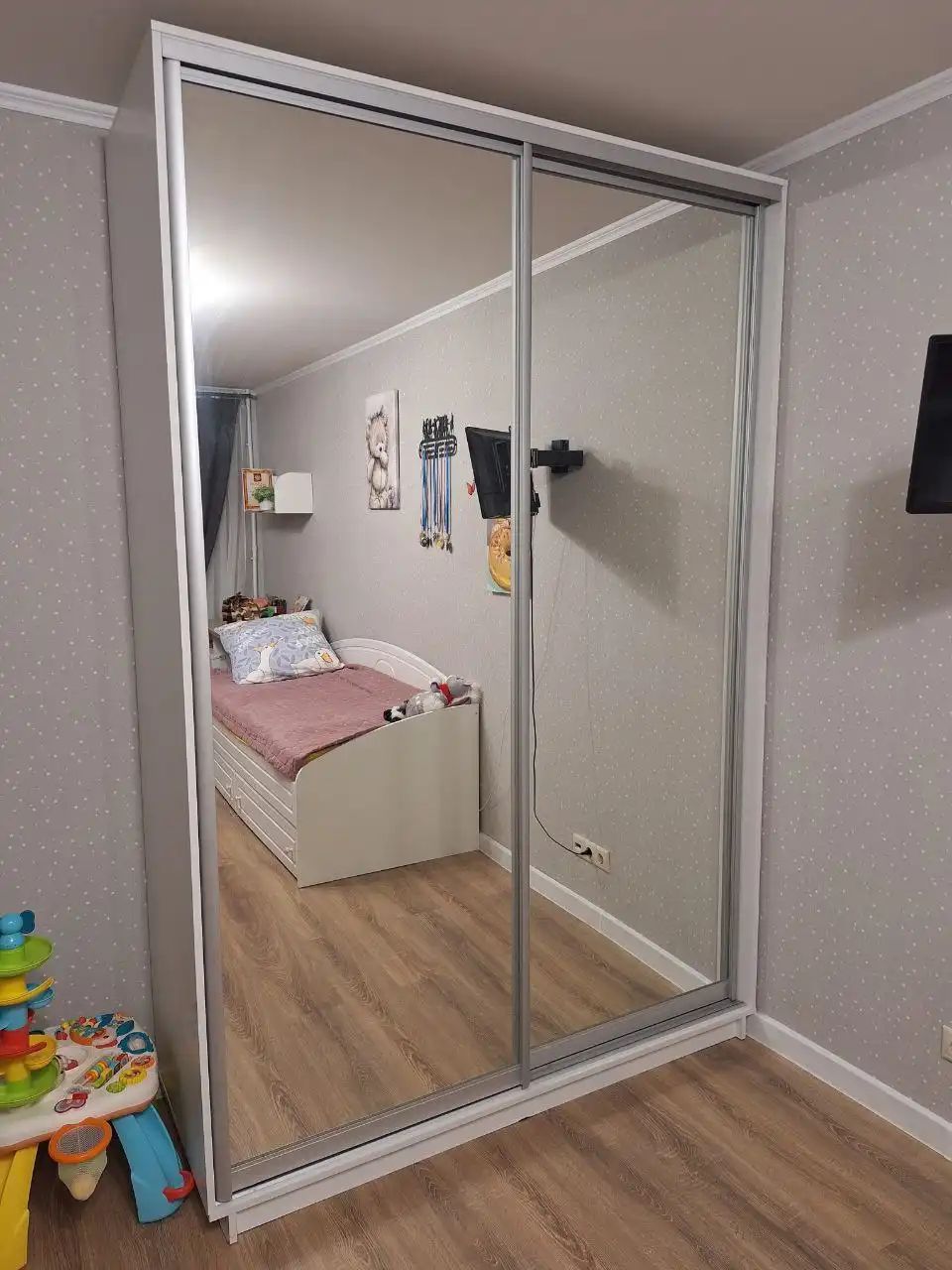 Вместительный шкаф-купе - Мебель (Для дома и дачи) в Мытищи