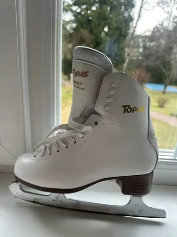 Коньки Граф 37 размера - Канцтовары в Королёв