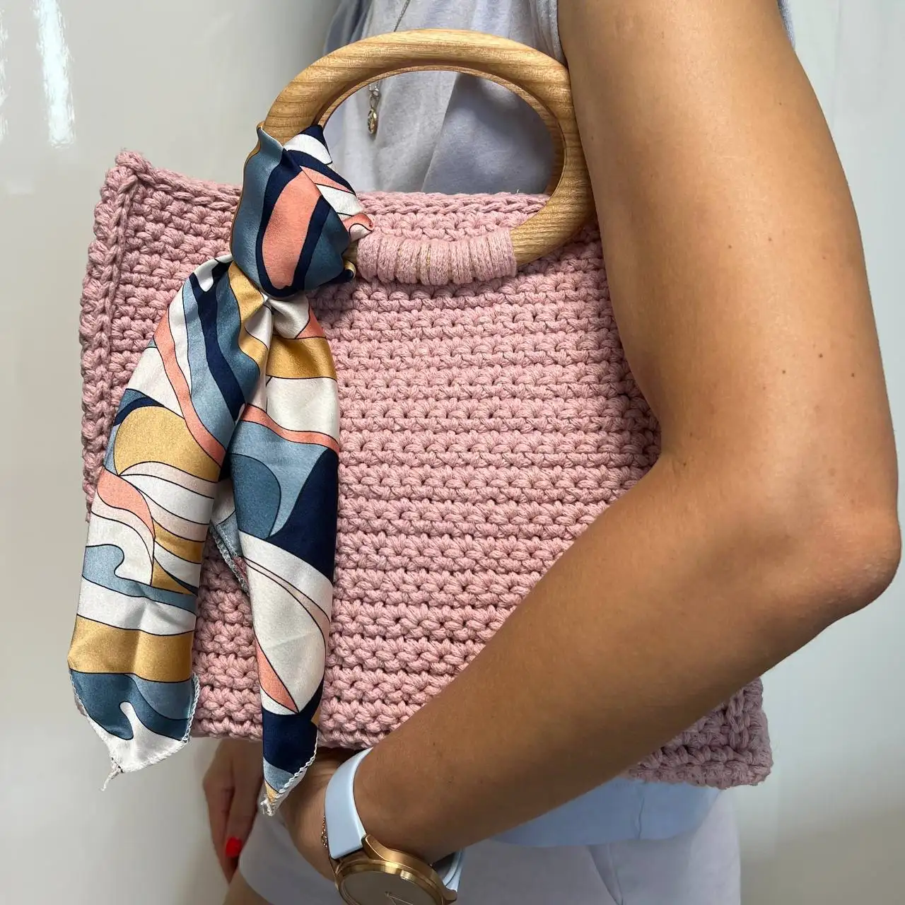 Шоппер из х/б шнура с деревянными ручками - Сумки (Одежда) в Мытищи