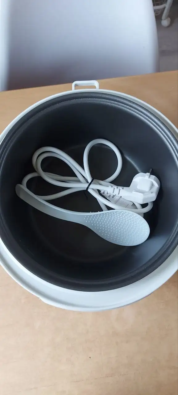 Мультиварка Redmond RMC-М11 на 3 литра - Барахолка в Мытищи