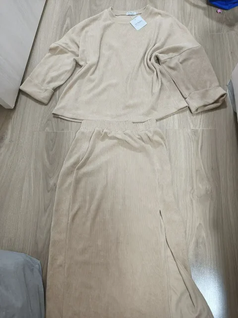 Новый костюм размер 44-46 - Костюмы в Мытищи