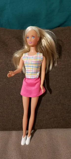 Кукла Simba Барби в отличном состоянии - Хобби и отдых в Неизвестно