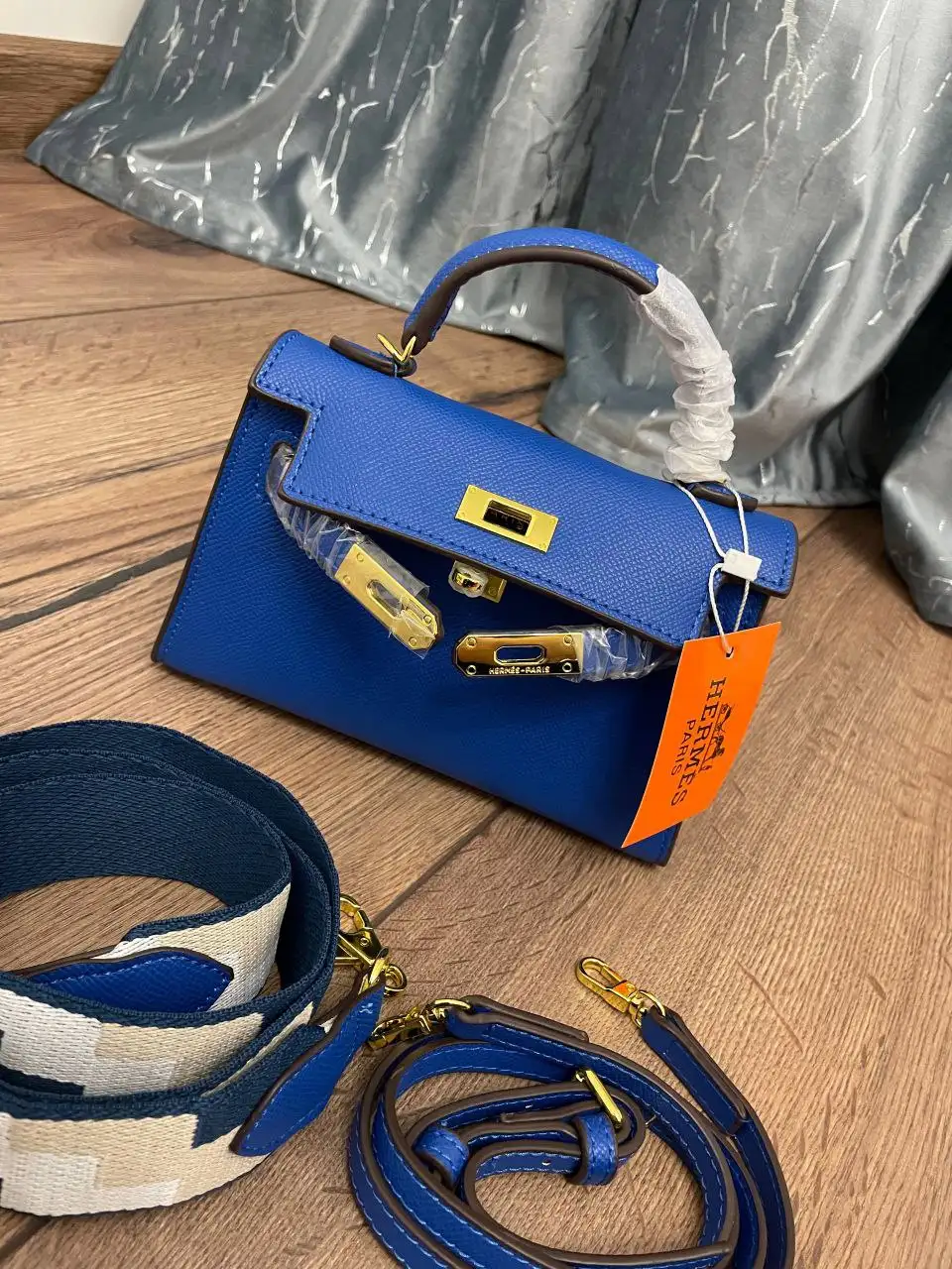 Женские сумки - Аксессуары (Одежда) в Мытищи