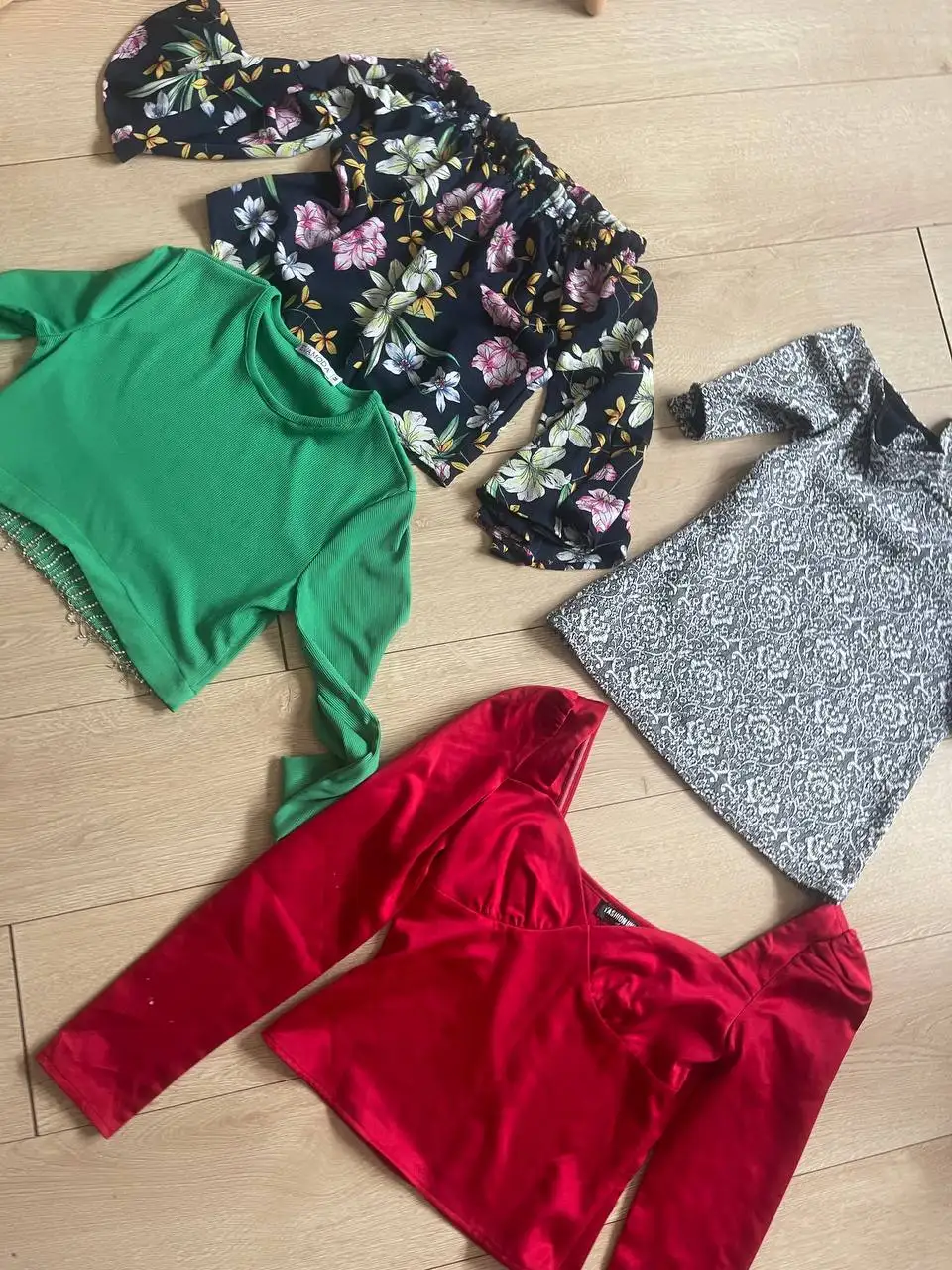 Вещи и обувь размер 42 и 36 - Одежда в Ивантеевка