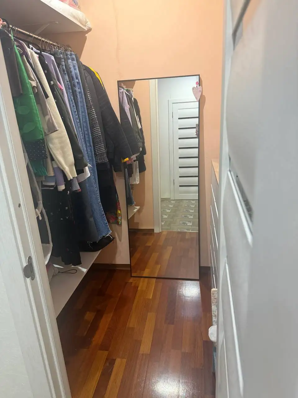 Продажа прихожей и зеркала напольного при переезде - Мебель (Для дома и дачи) в Мытищи