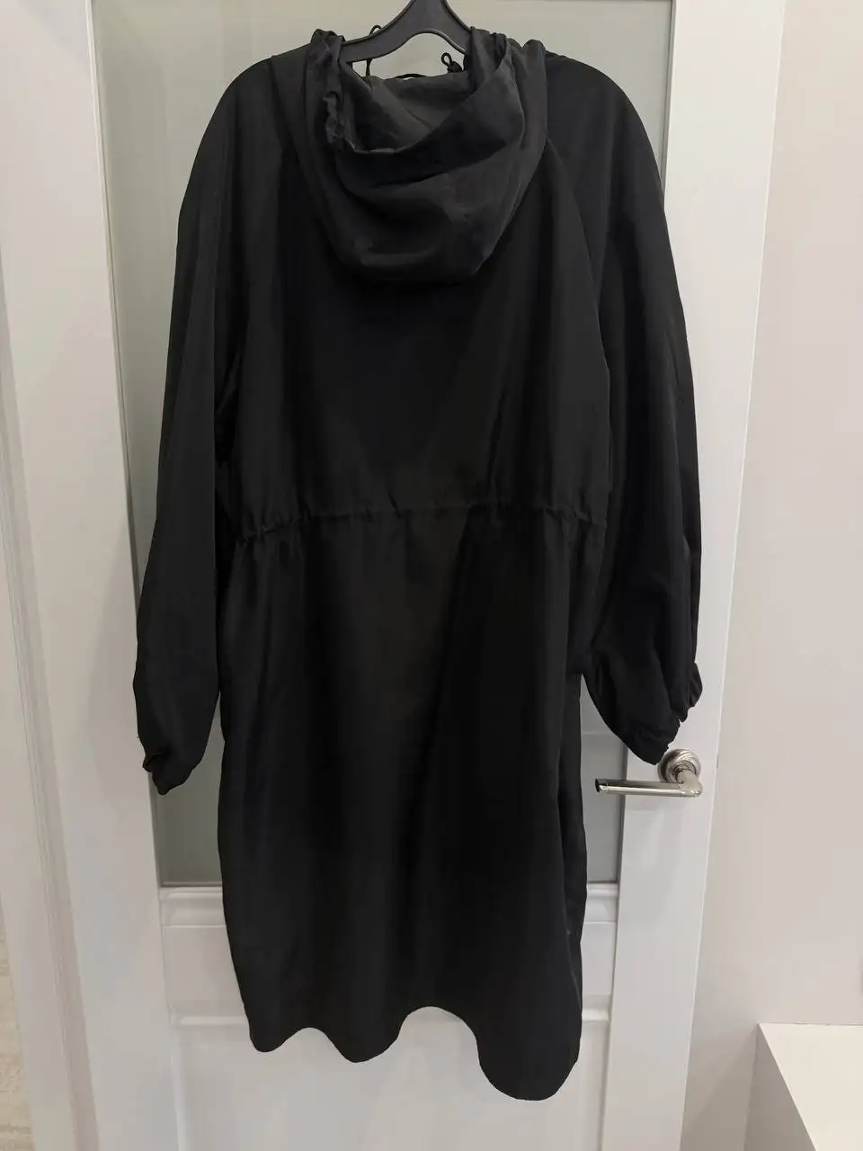 Черный плащ-дождевик Reserved L в отличном состоянии - Верхняя одежда (Одежда) в Медведково