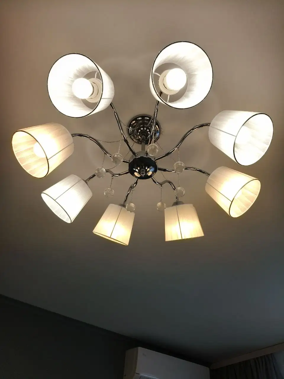 Продам люстру с цоколем E27 - Освещение (Для дома и дачи) в Мытищи