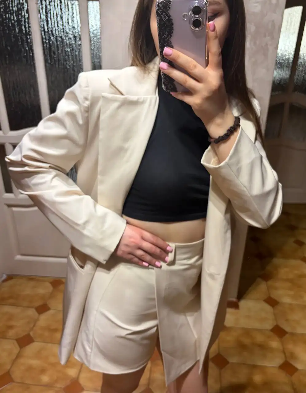 Костюм женский пиджак и юбка-шорты бежевый - Женская одежда (Одежда) в Мытищи