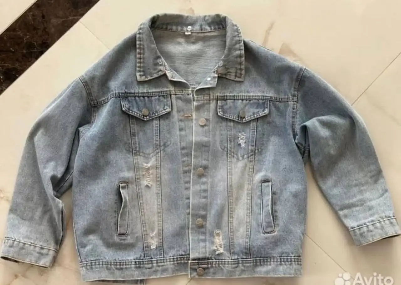 Джинсовая куртка размер s/m в отличном состоянии - Верхняя одежда (Одежда) в Мытищи