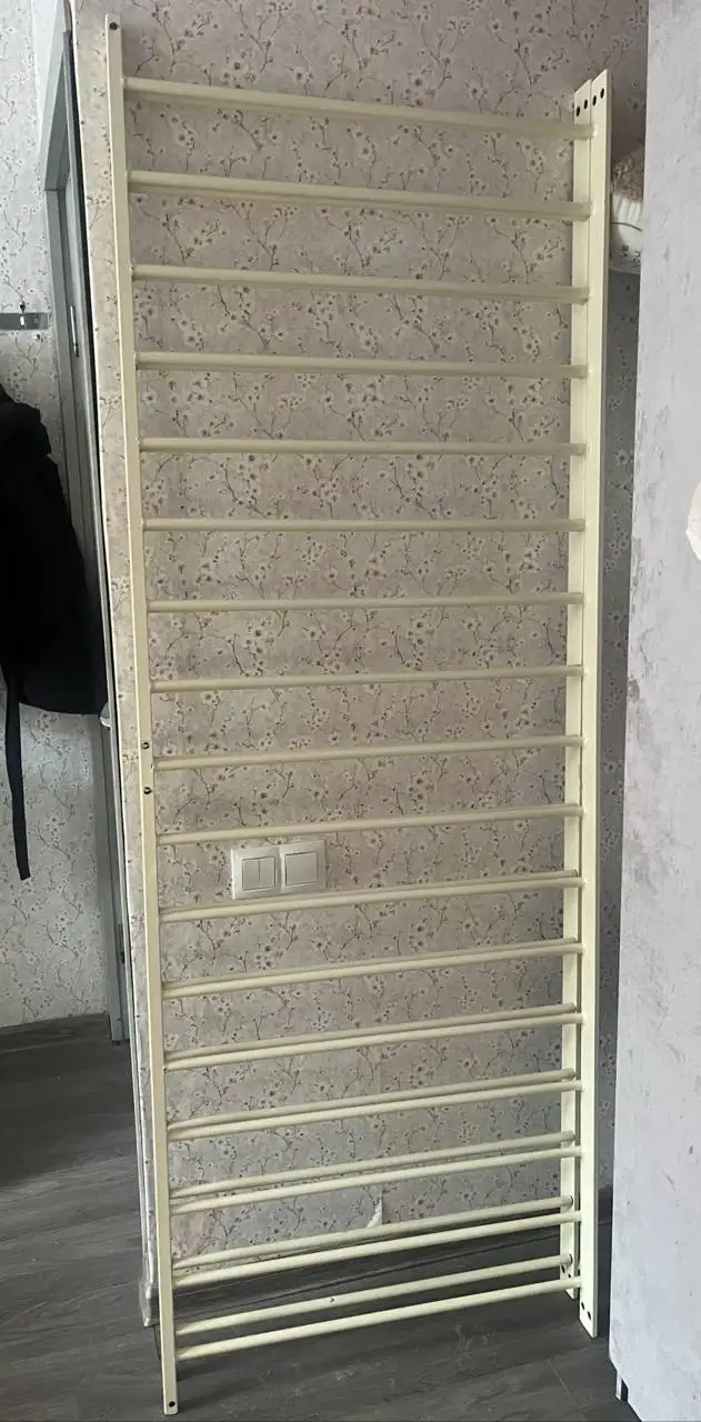 Продается металлическая кровать 140х200 - Мебель (Для дома и дачи) в Мытищи