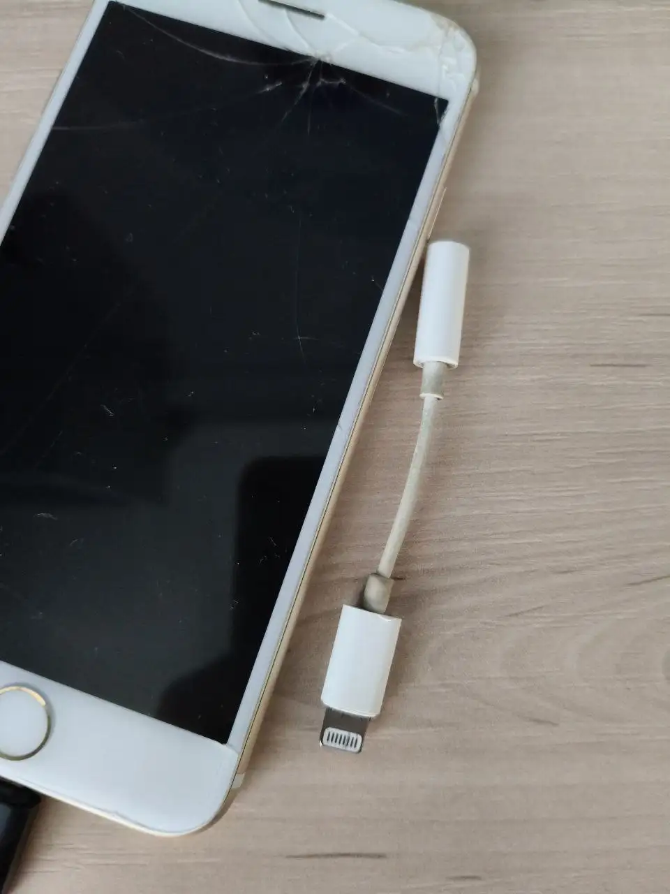 Айфон 7 128гб с разбитым стеклом - Смартфоны (Электроника) в Мытищи