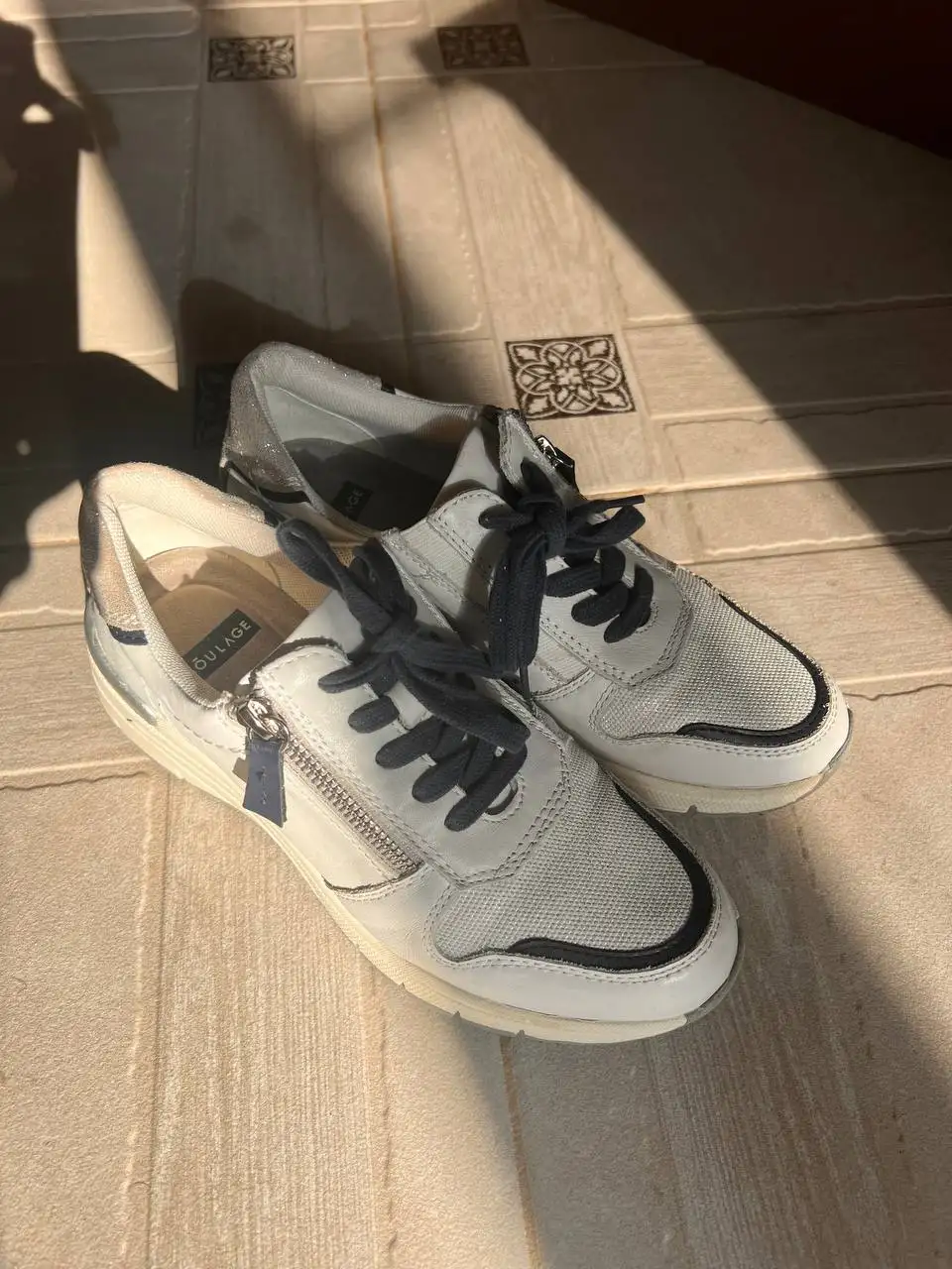 Кроссовки женские 38 размера, состояние хорошее - Обувь (Одежда) в Мытищи