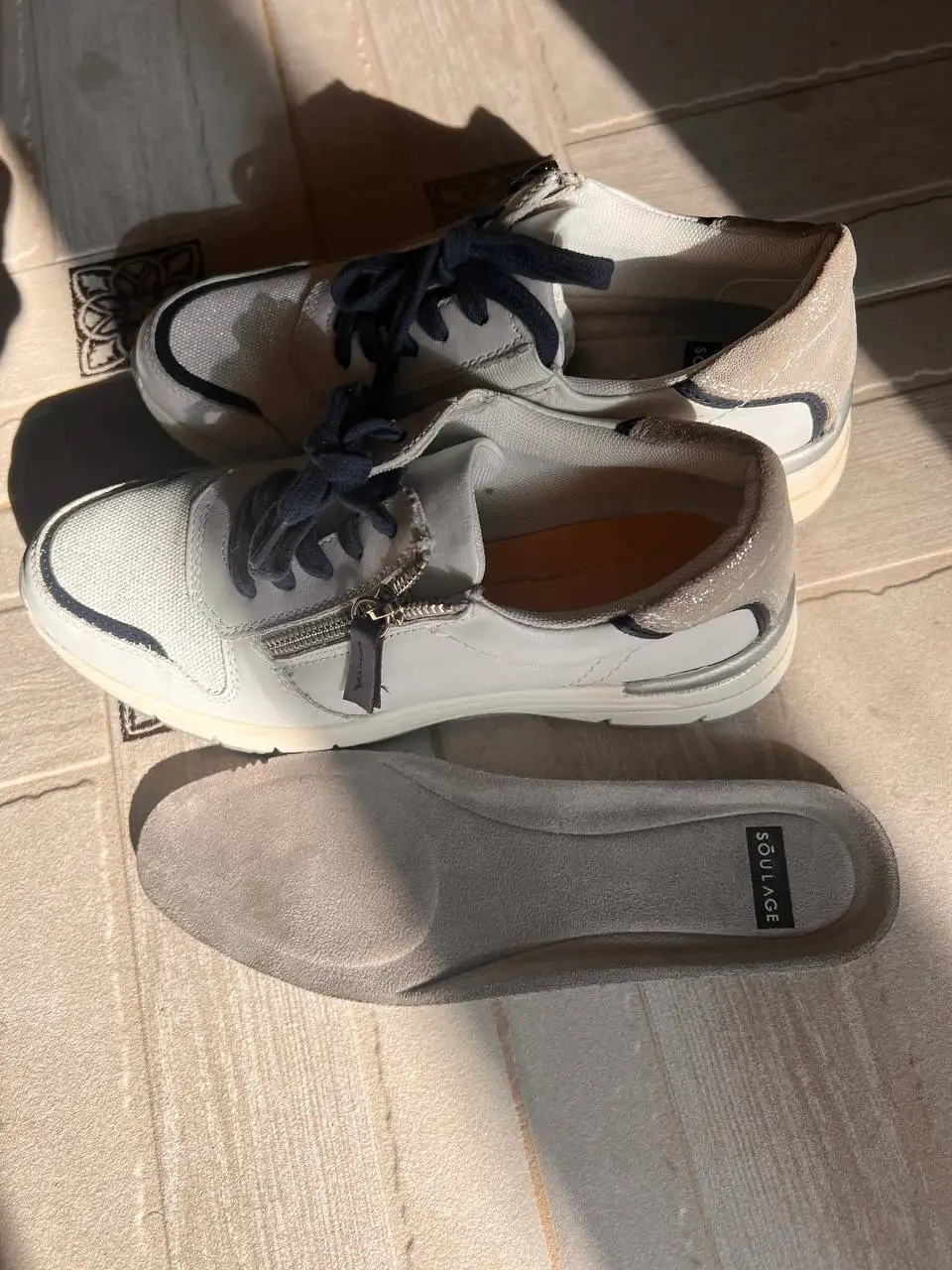 Кроссовки женские 38 размера, состояние хорошее - Обувь (Одежда) в Мытищи