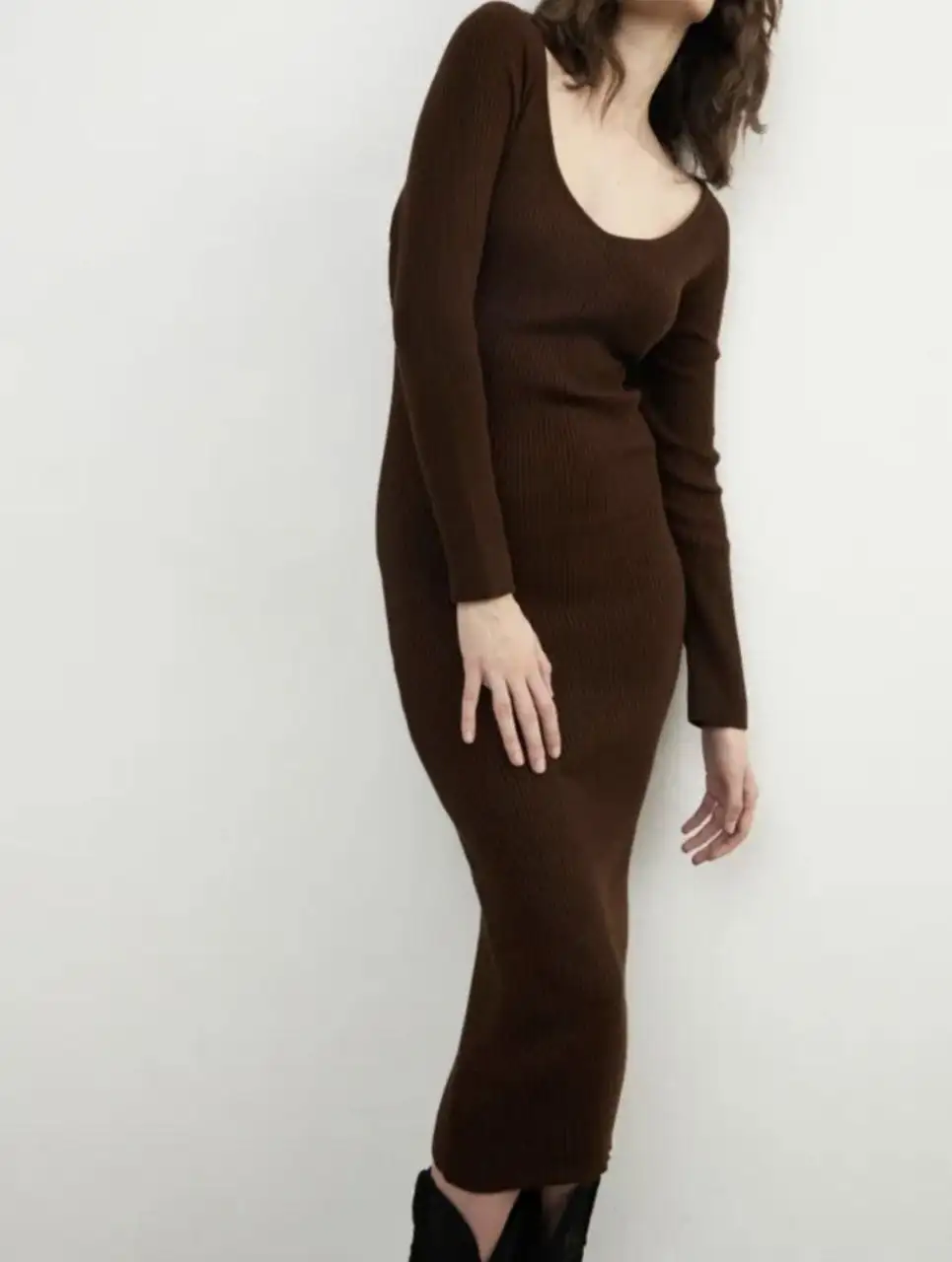 Новое платье шоколадного цвета размер 42-46 - Платья (Одежда) в Мытищи