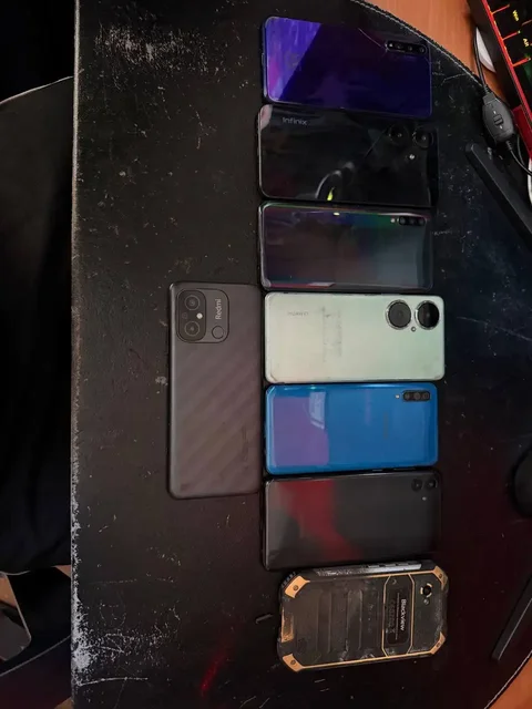 Продажа телефонов - частное объявление в Ивантеевка