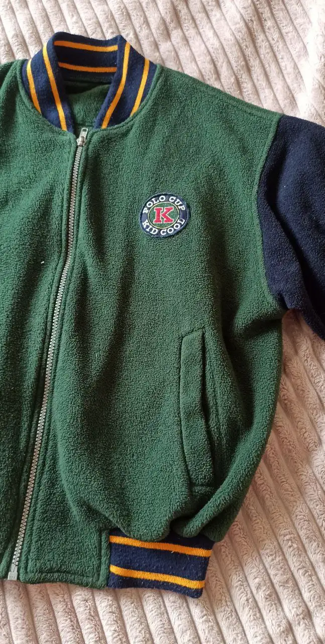 Куртка бомбер весна/лето р.146-152 - Верхняя одежда (Одежда) в Неизвестно