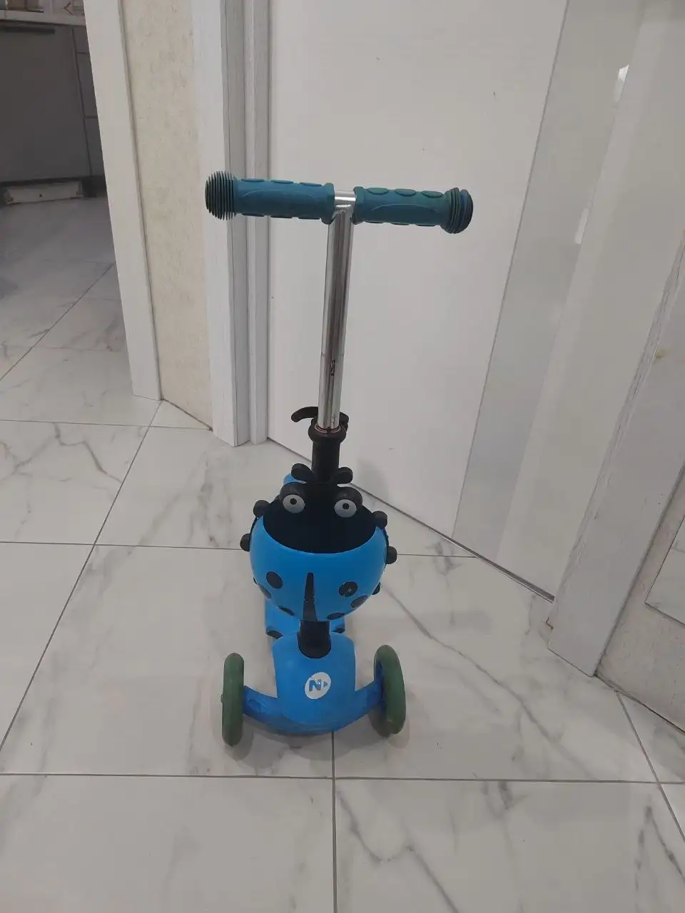 Продажа ручки и сидения для автомобиля - Запчасти в Мытищи