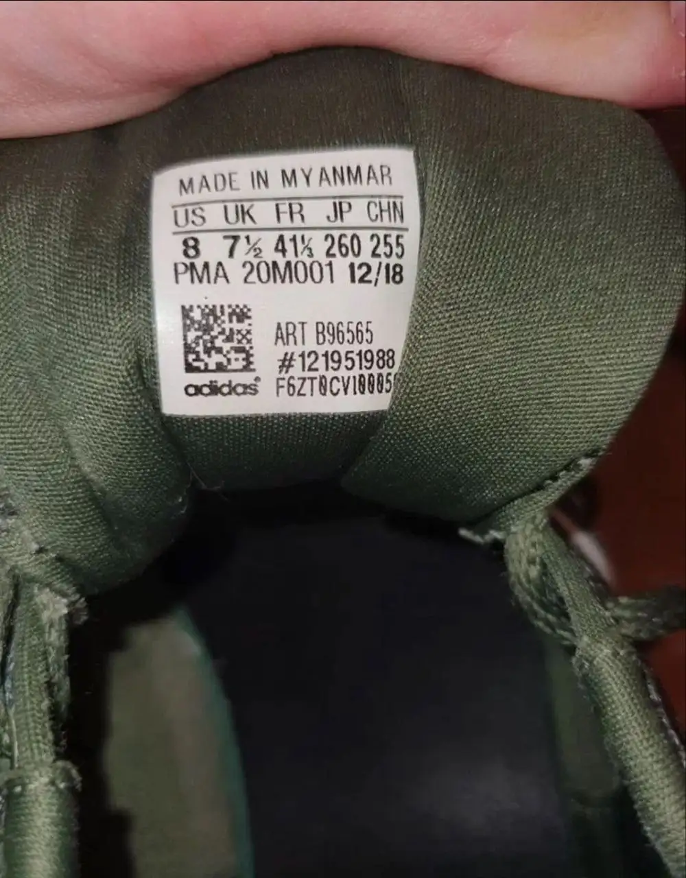 Оригинальные кроссовки Adidas весна-лето - Обувь (Одежда) в Мытищи