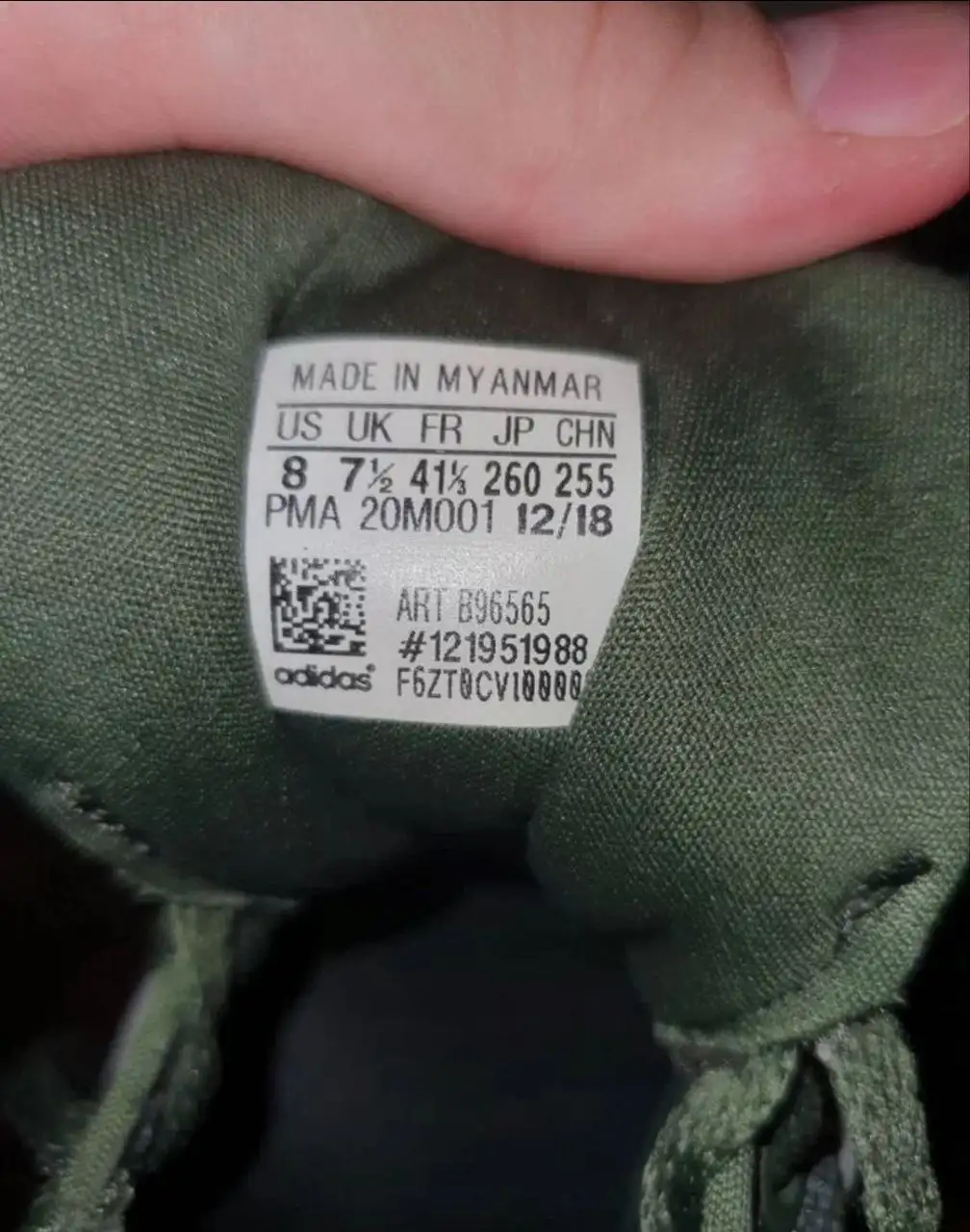 Оригинальные кроссовки Adidas весна-лето - Обувь (Одежда) в Мытищи