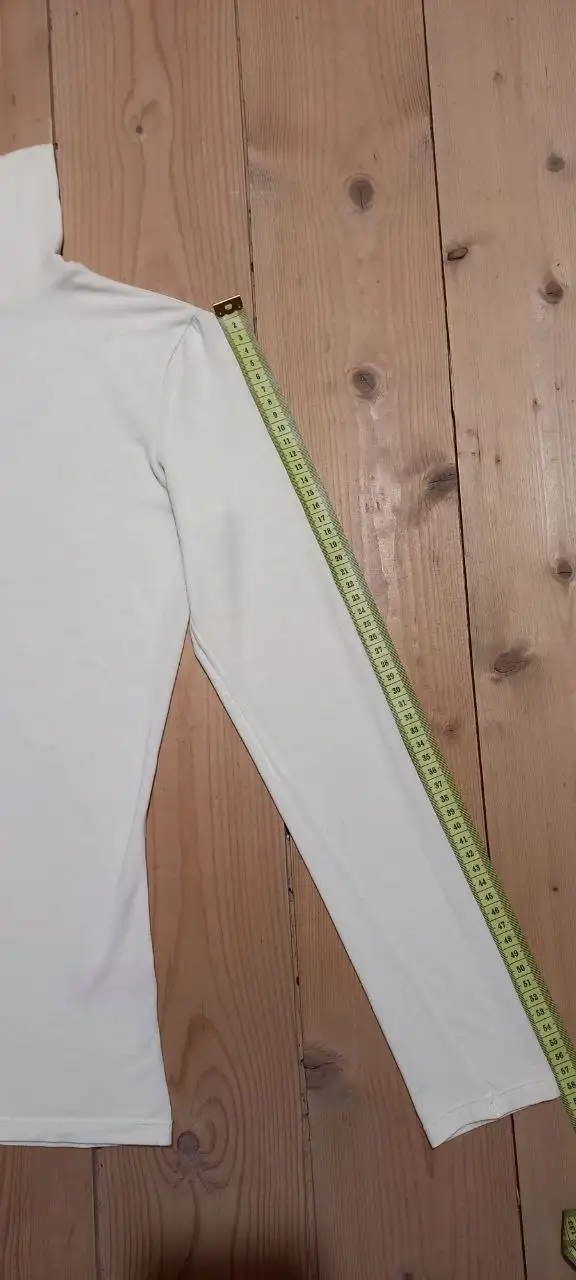 Женская базовая водолазка Faberlic молочного цвета - Верхняя одежда (Одежда) в Мытищи