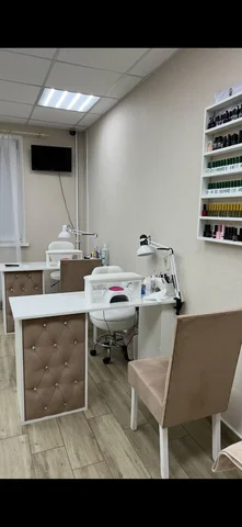 Продажа маникюрного стола со стулом для клиента - Электроинструменты в Мытищи