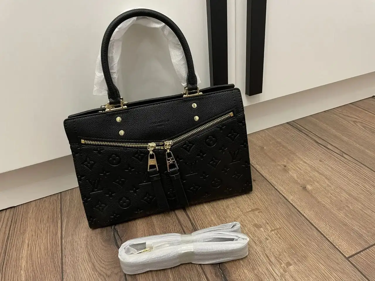 Женские сумки из натуральной кожи - Сумки (Одежда) в Мытищи