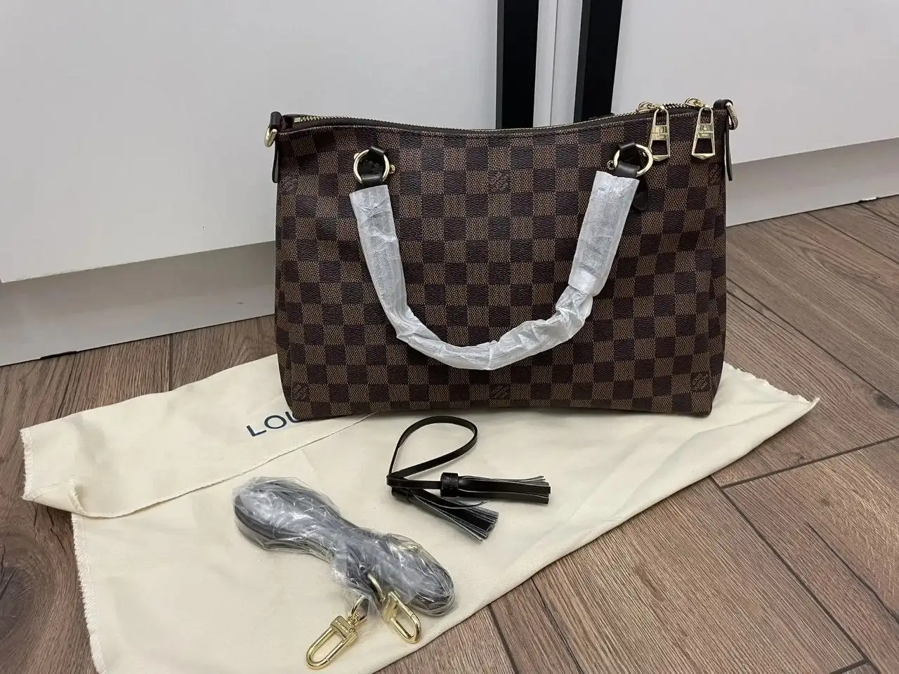 Женские сумки из натуральной кожи - Сумки (Одежда) в Мытищи