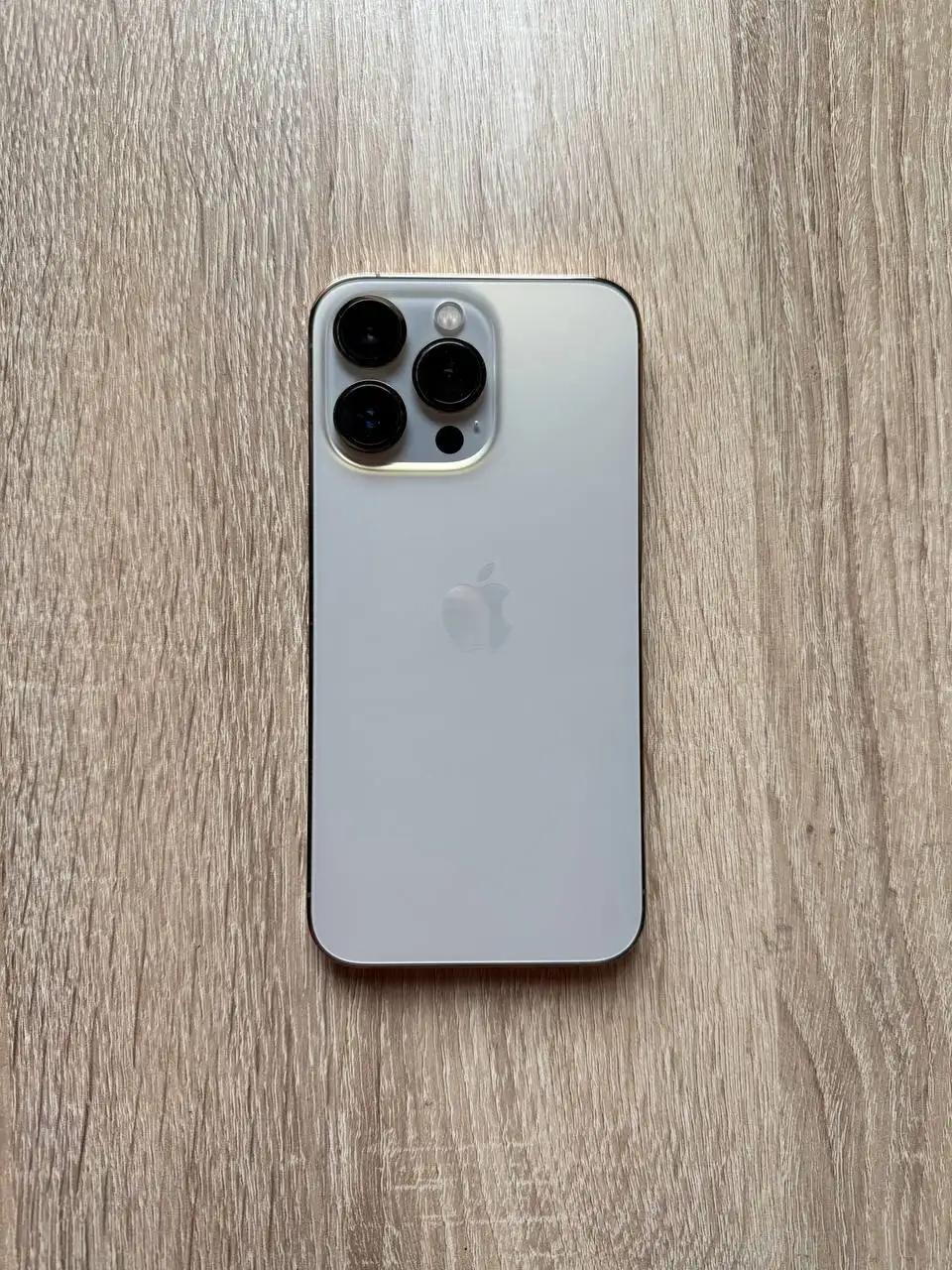 Продажа iPhone 13 Pro 256 Гб золотого цвета - Смартфоны (Электроника) в Королёв