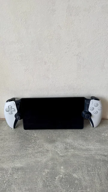 Sony PS5 Portal в отличном состоянии - Игровые консоли и аксессуары в Мытищи