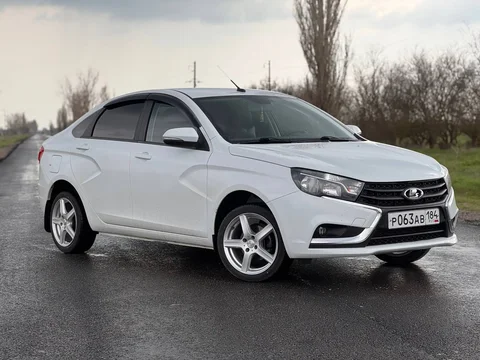 Продам Ладу Весту в хорошей комплектации - Легковые автомобили в Скадовск