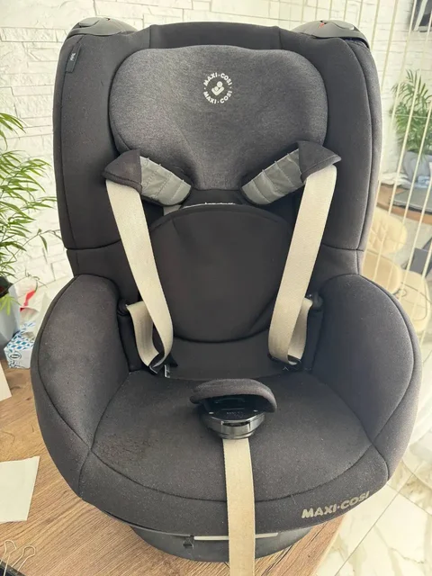 Автомобильное детское кресло Maxi-cosi - Товары для детей в Мытищи