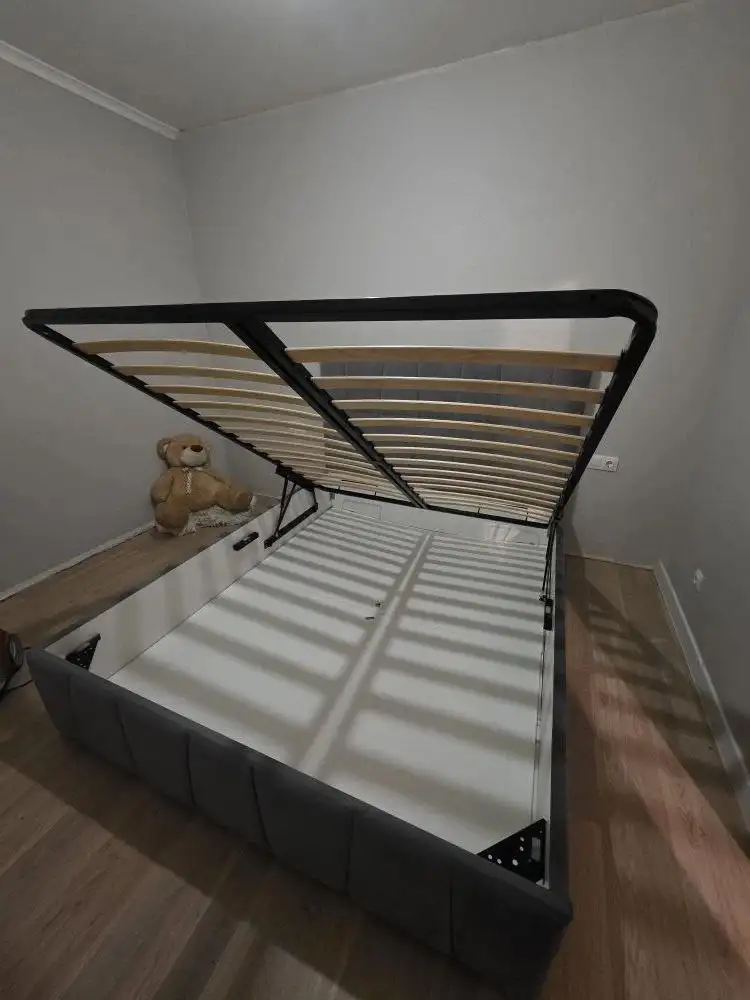 Кровать в хорошем состоянии - Мебель (Для дома и дачи) в Мытищи