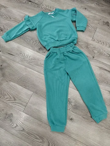 Детский костюм для девочки 116 размер - Детская одежда в Неизвестно