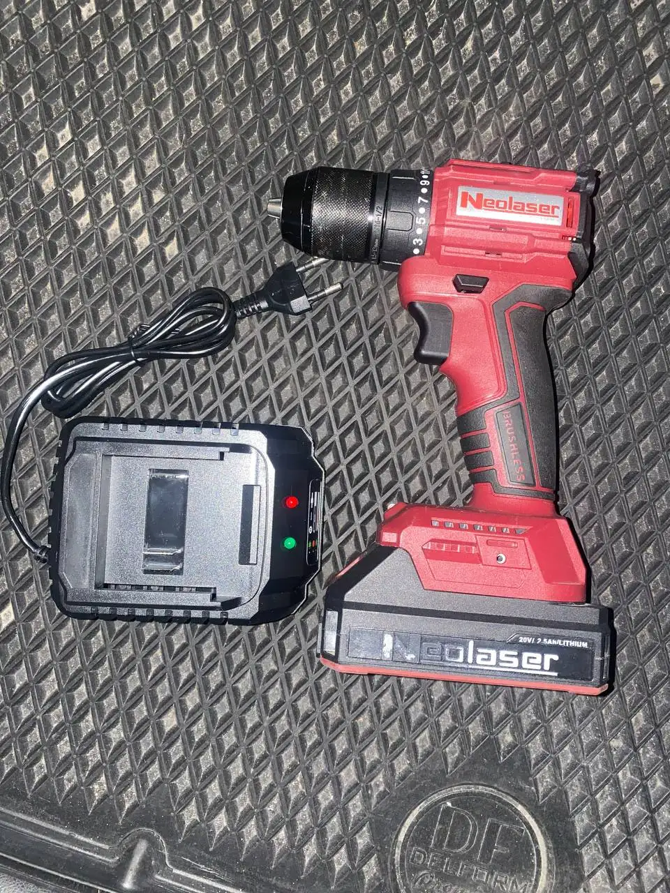 Продажа дрели-шуруповерта Neolaser - Инструменты (Электроника) в Мытищи
