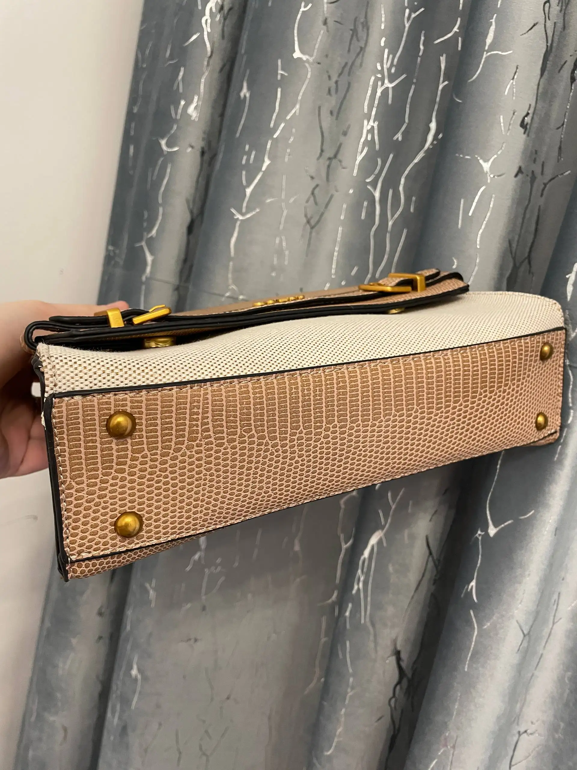 Сумка Guess оригинал - Сумки (Одежда) в Мытищи