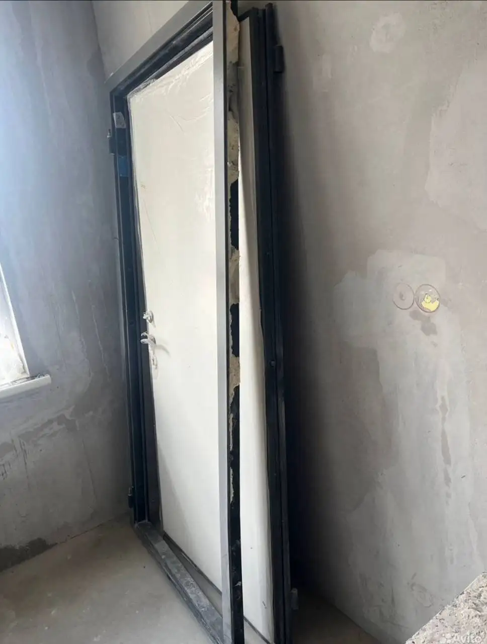 Продажа новой железной входной двери - Двери (Для дома и дачи) в Красногорск