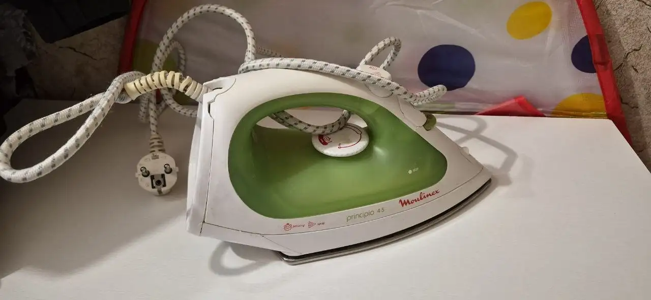 Продам доску для глажки и утюг - Для дома и дачи в Мытищи