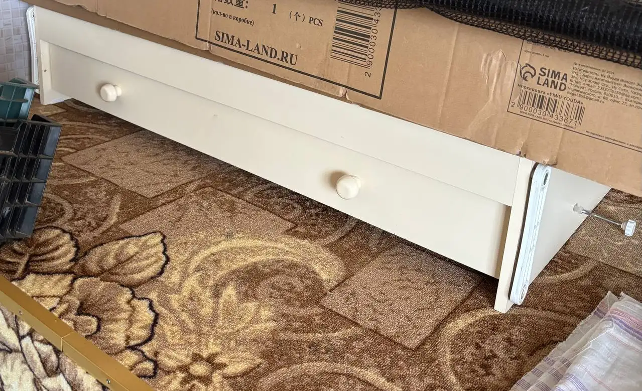 Детская кроватка с матрасом маятником и ящиками - Кроватки и манежи (Товары для детей) в Мытищи