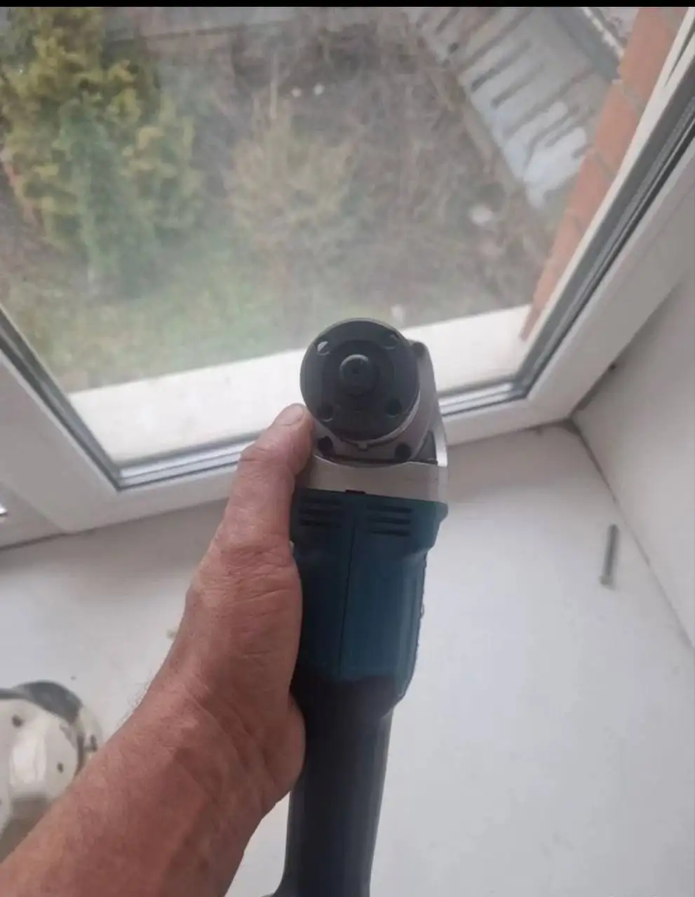 Аккумуляторная болгарка Makita - Электроинструмент (Запчасти) в Ивантеевка