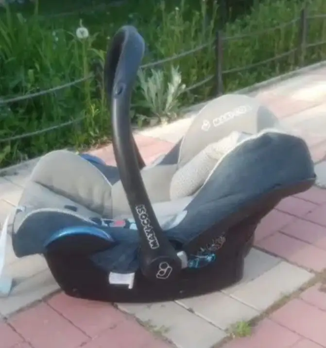 Автокресло-люлька Maxi Cosi Cabriofix 0+ - Автокресла (Товары для детей) в Мытищи