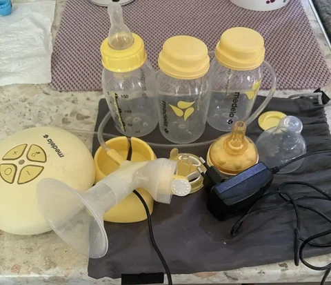 Электрический молокоотсос Medela - Товары для детей в Пушкино