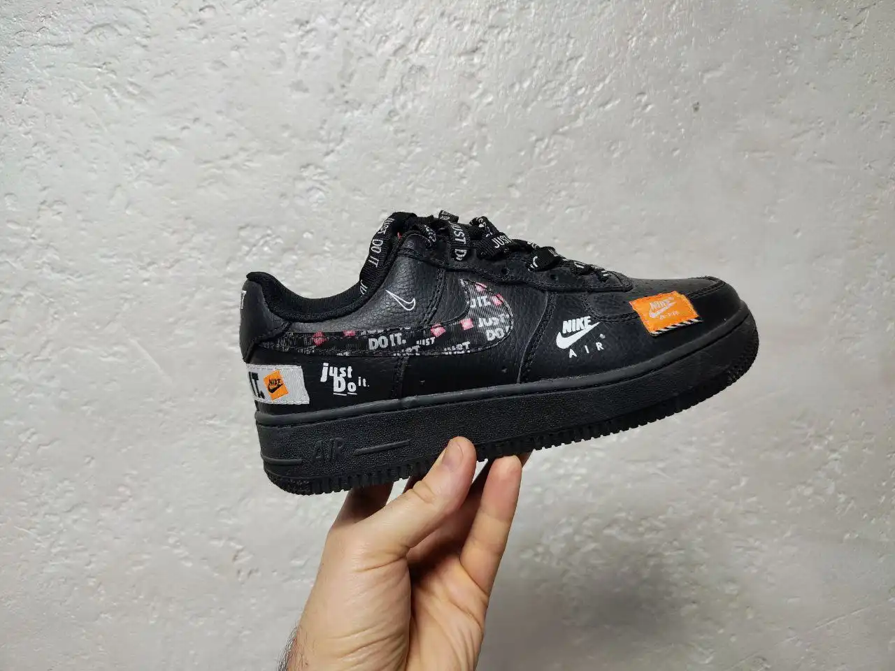 Кроссовки разных размеров