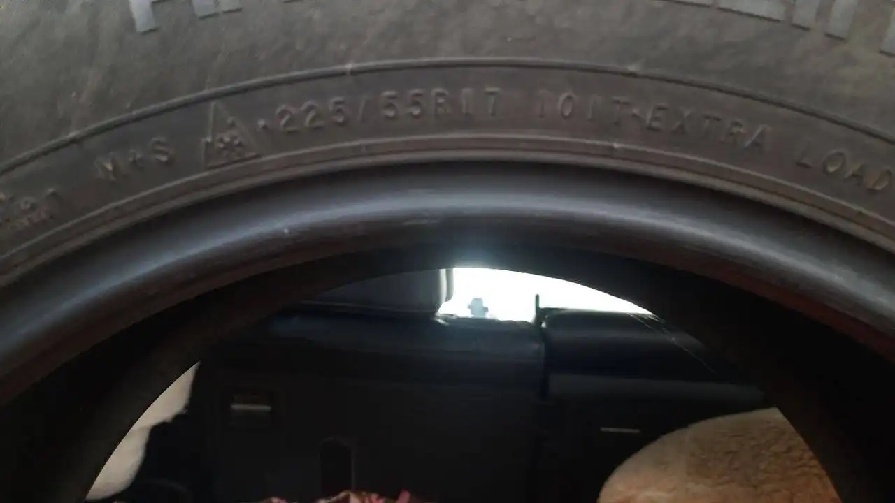 Шипованные шины Nokian Hakka 8 225/55/17