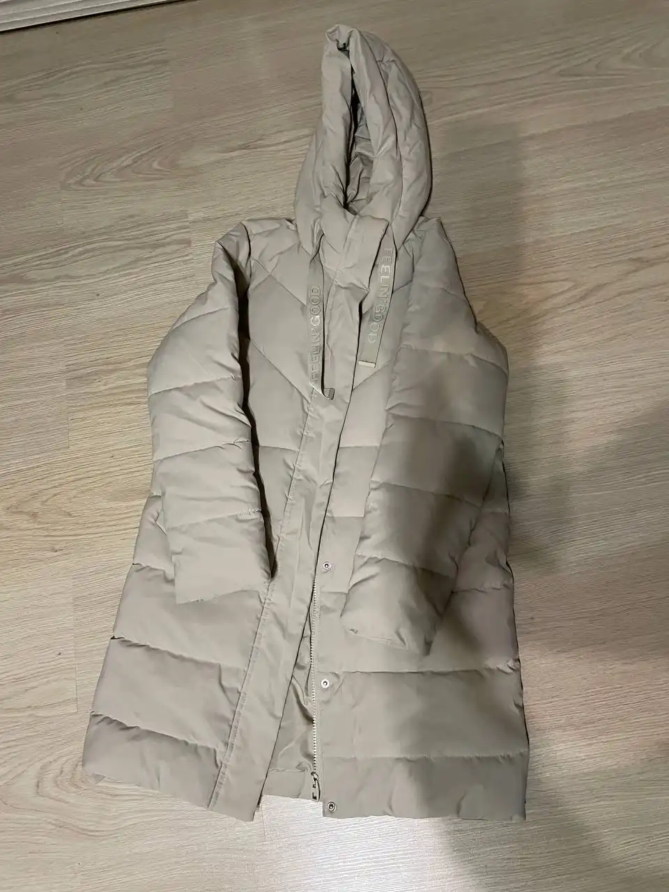 Пуховик женский на теплую зиму