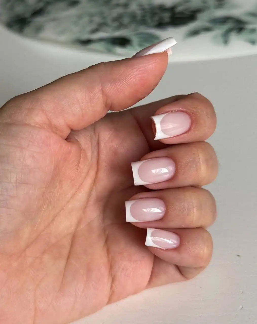 Студия маникюра Вумен Loc