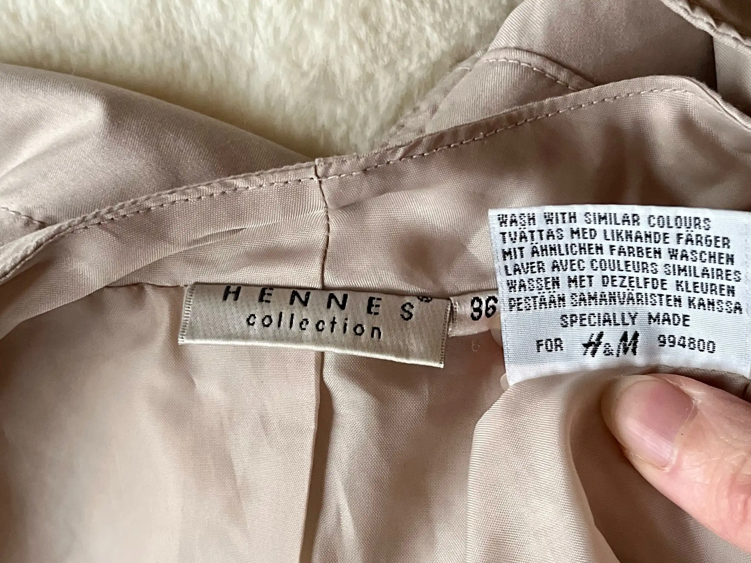 Кремовая жилетка Hennes by H&M размер 36