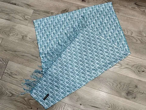 Новый двухсторонний палантин - Одежда в Балашиха