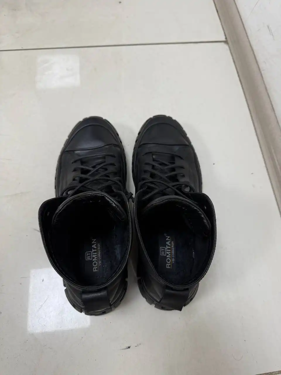 Продам ботинки Romitan 43 размер кожаные